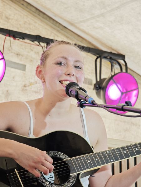Concert sous le chapiteau le dimanche, Fête des Épérires 2026